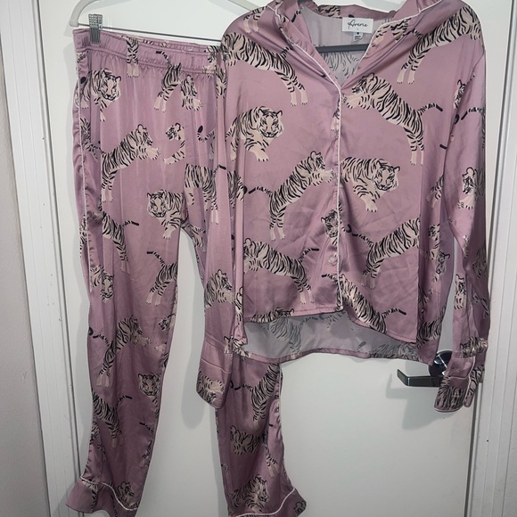 AVERIE DALIA TWO-PIECE SET L - Picture 5 of 7